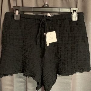 Zara crinkled cotton shorts color black size S